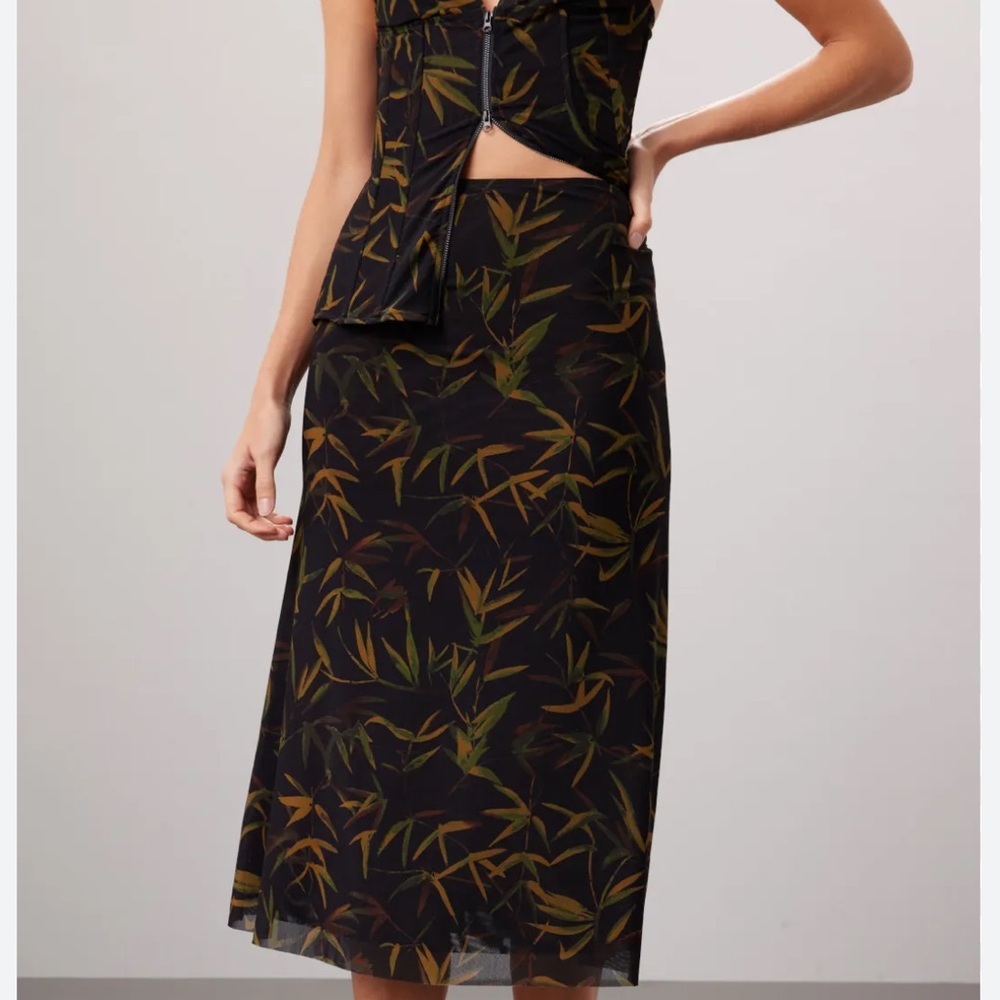 WeWoreWhat Black and Yellow Floral Mesh Skirt NWT Size XS